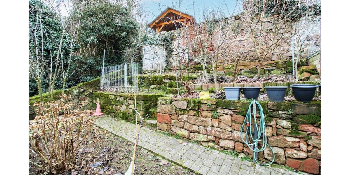 Einfamilienhaus Groß-Umstadt Klein-Umstadt - 8 Zimmer, 279.000&euro; | Angebot:26157481