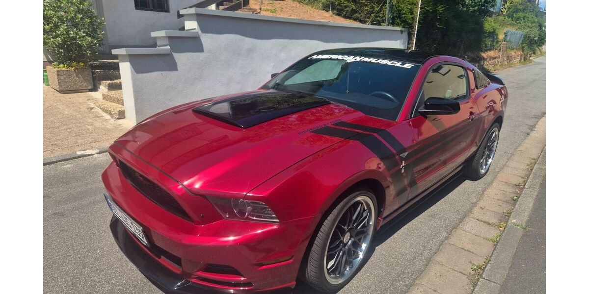 Ford Mustang 155.000 km 17.490 &euro; Obernburg 63785