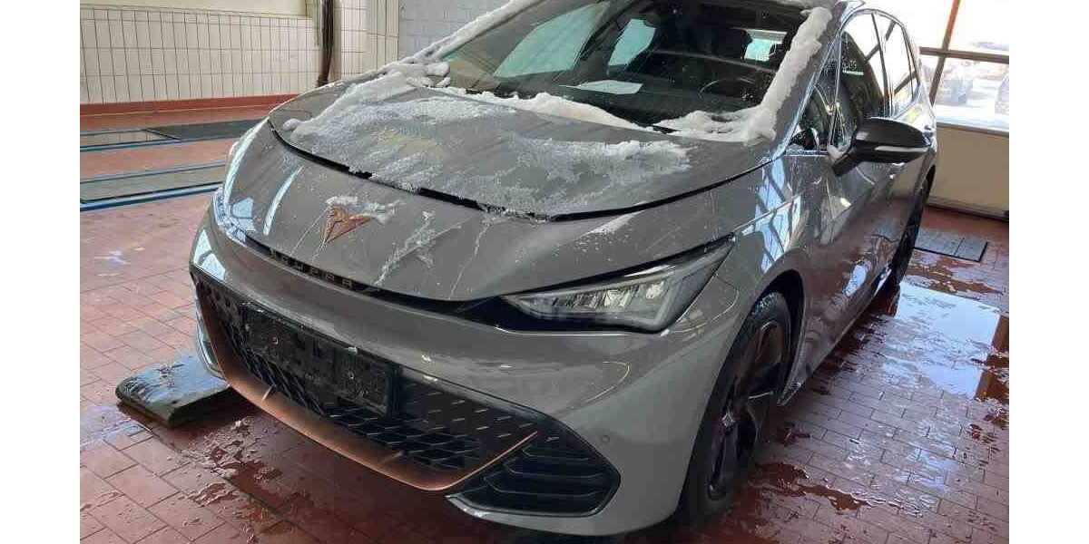 Cupra Born 31.600 km 24.249 &euro; Freigericht 63579