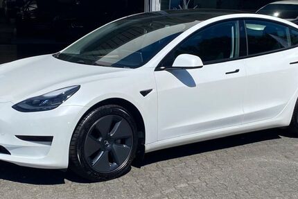 Tesla Model 3 38.381 km 25.450 &euro; Dieburg 64807