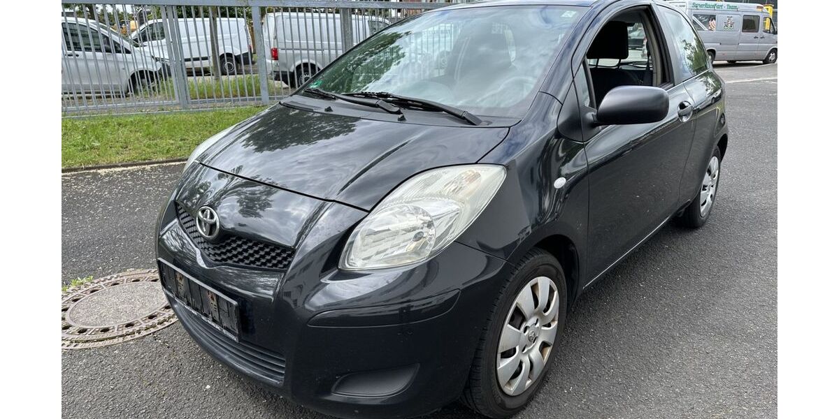 Toyota Yaris 223.287 km 1.990 &euro; Hanau 63452
