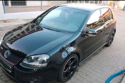 VW Golf 195.000 km 8.100 &euro; Mainhausen 63533