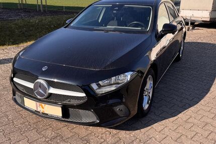 Mercedes-Benz A 180 121.852 km 14.990 &euro; Elsenfeld 63820