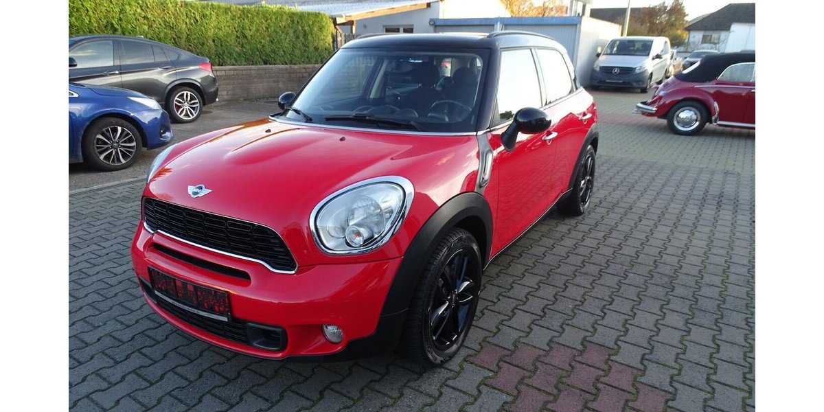Mini Cooper SD Countryman All4 Cooper SD All4 Automatik 154.582 km 7.990 &euro; Rodgau 63110