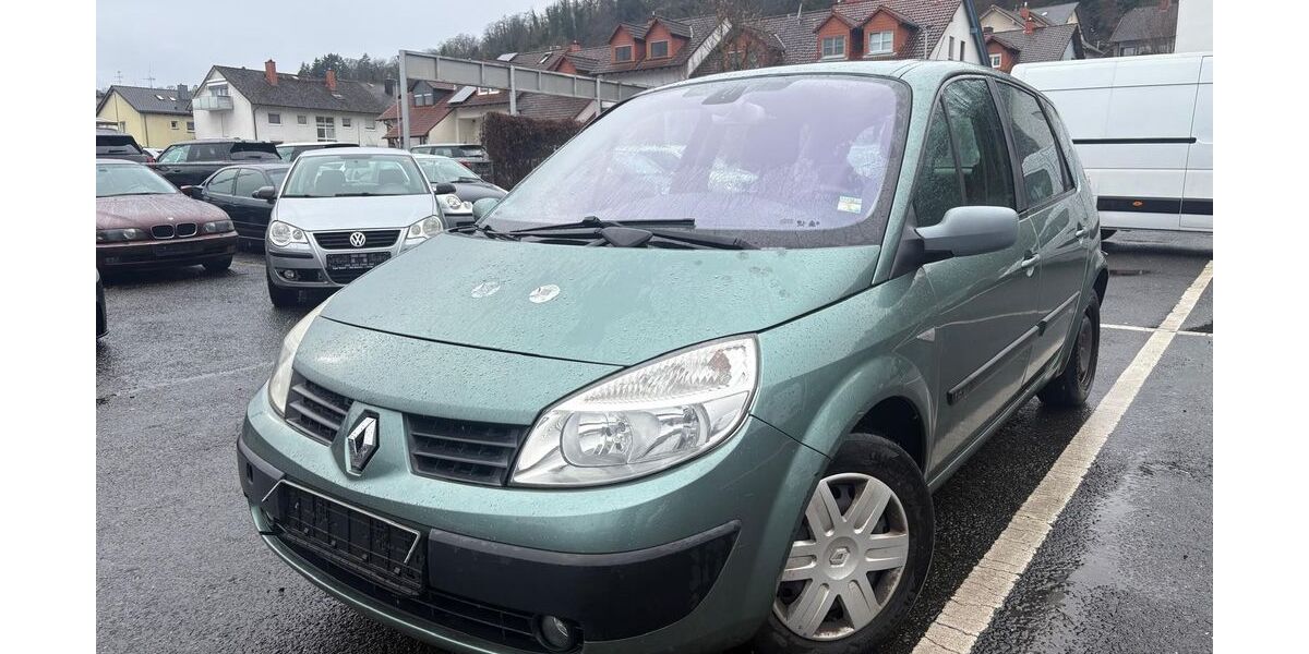 Renault Scenic 141.002 km 799 &euro; Freudenberg 97896