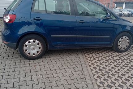 VW Golf 302.000 km 1.390 &euro; Hanau 63452