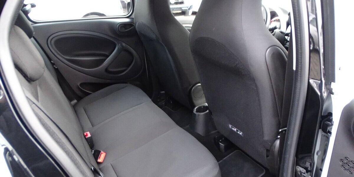 Smart ForFour electric drive EQ Klima, Tempomat, Sitzhei 80.600 km 6.890 &euro; Rodgau 63110