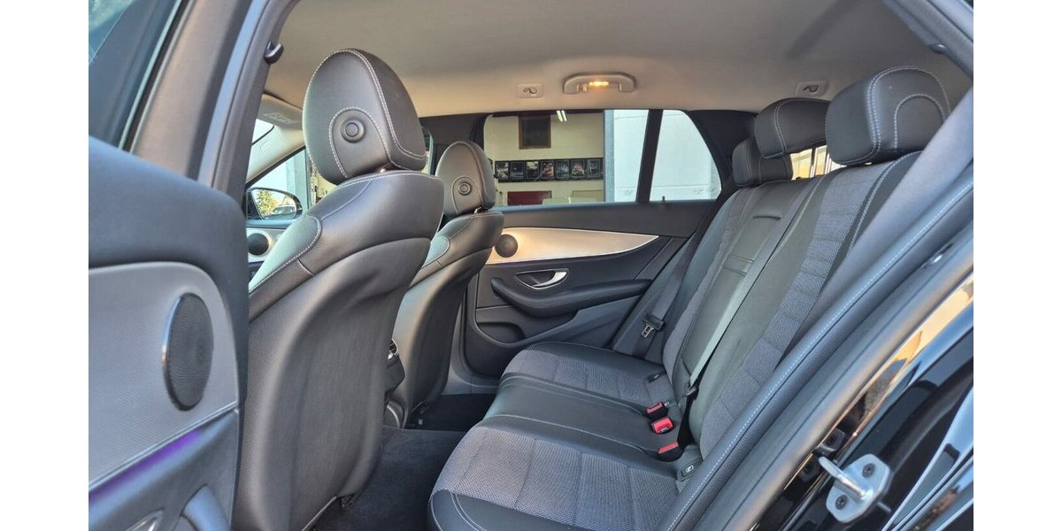 Mercedes-Benz E 400 d T 4M Standheizung, Rückfahrkamera, AHK, Co 200.000 km 19.490 &euro; Rodgau 63110