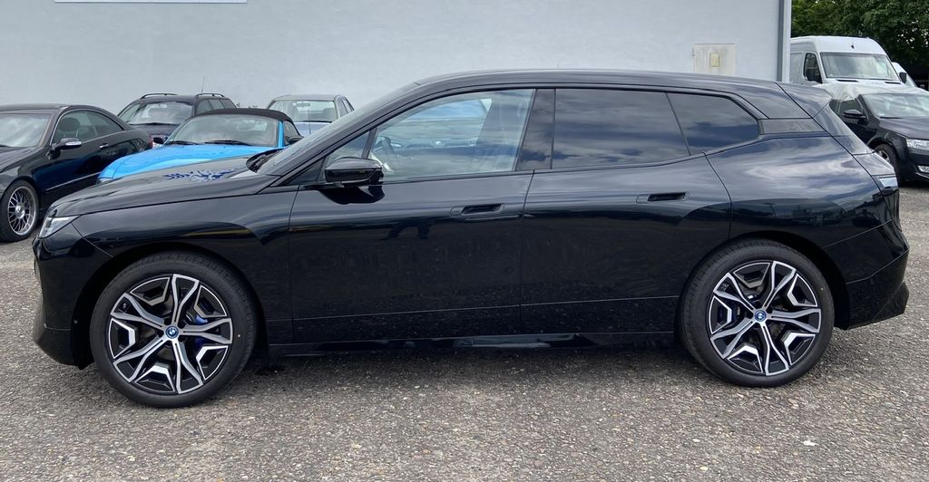 BMW iX 10.000 km 75.000 &euro; Aschaffenburg 63741