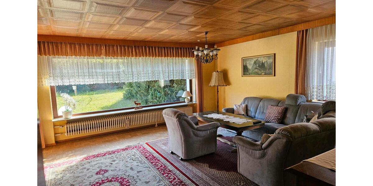 Einfamilienhaus Leidersbach - 9 Zimmer, 245 m&sup2;, 525.000&euro; | Angebot:26153287