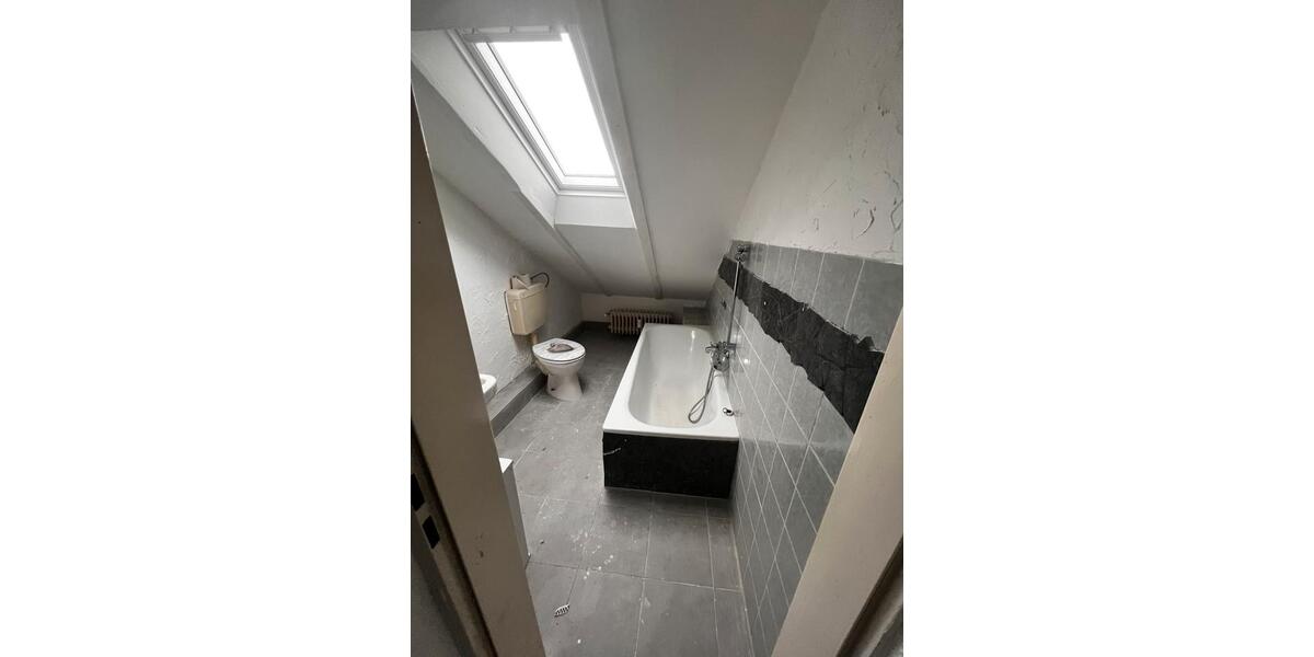 Dachgeschoßwohnung Breuberg - 4 Zimmer, 84 m&sup2;, 700&euro; | Angebot:25025024