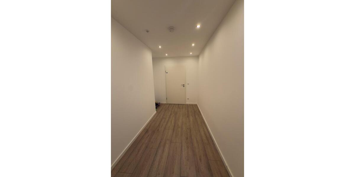 Etagenwohnung Großwallstadt - 4 Zimmer, 174 m&sup2;, 1.650&euro; | Angebot:25342133