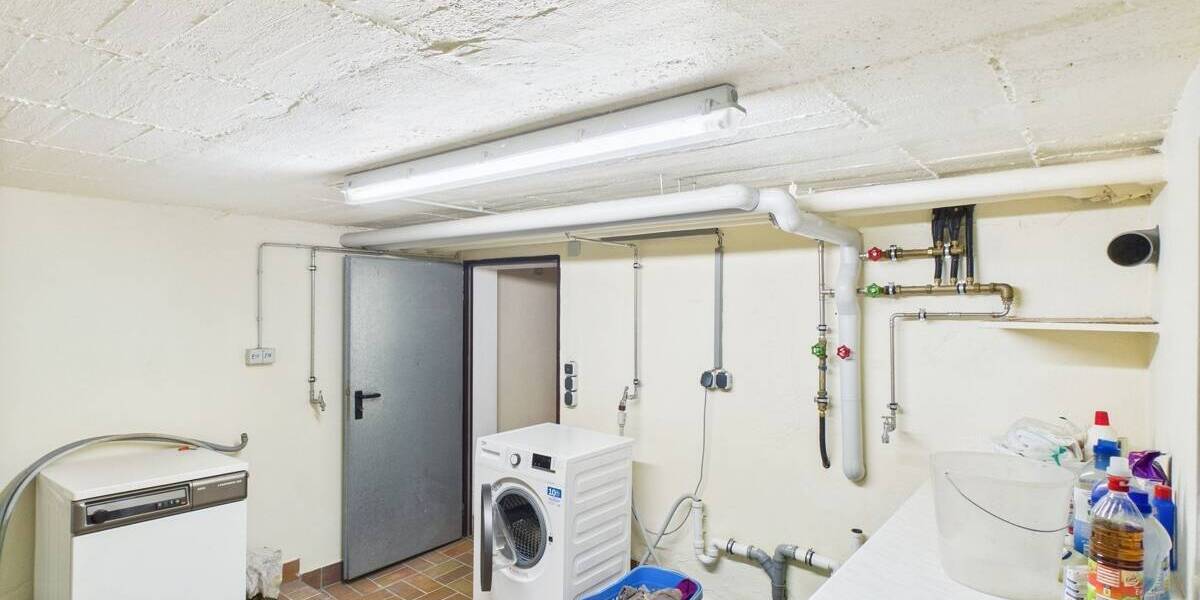 Mehrfamilienhaus, Wohnhaus Hösbach - 8 Zimmer, 215 m&sup2;, 619.000&euro; | Angebot:25698992