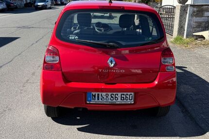 Renault Twingo 108.000 km 2.100 &euro; Gros-Zimmern 64846
