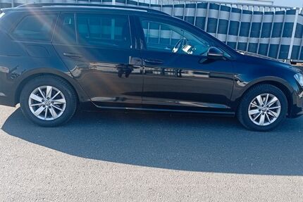 VW Golf 324.000 km 4.650 &euro; Hanau 63452