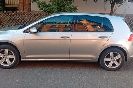 VW Golf 288.000 km 5.600 &euro; Hanau 63452