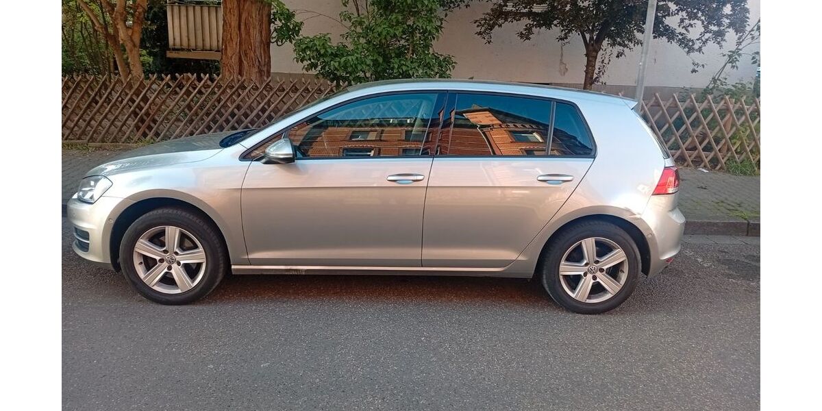 VW Golf 288.000 km 5.900 &euro; Hanau 63452