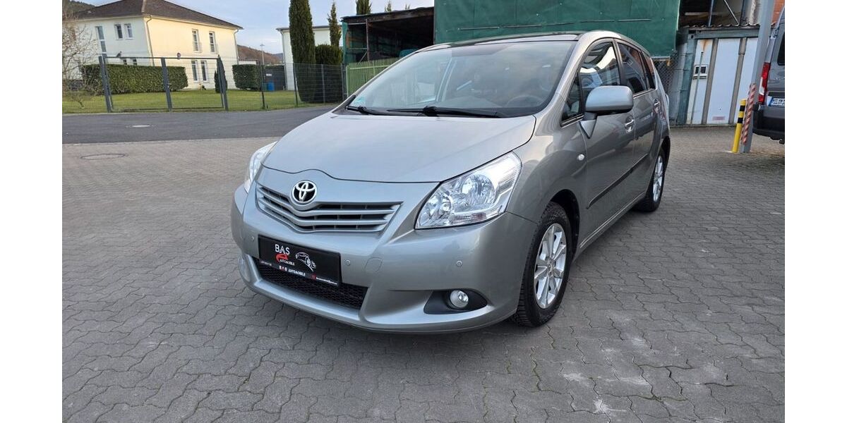 Toyota Verso 136.000 km 8.650 &euro; Klingenberg 63911