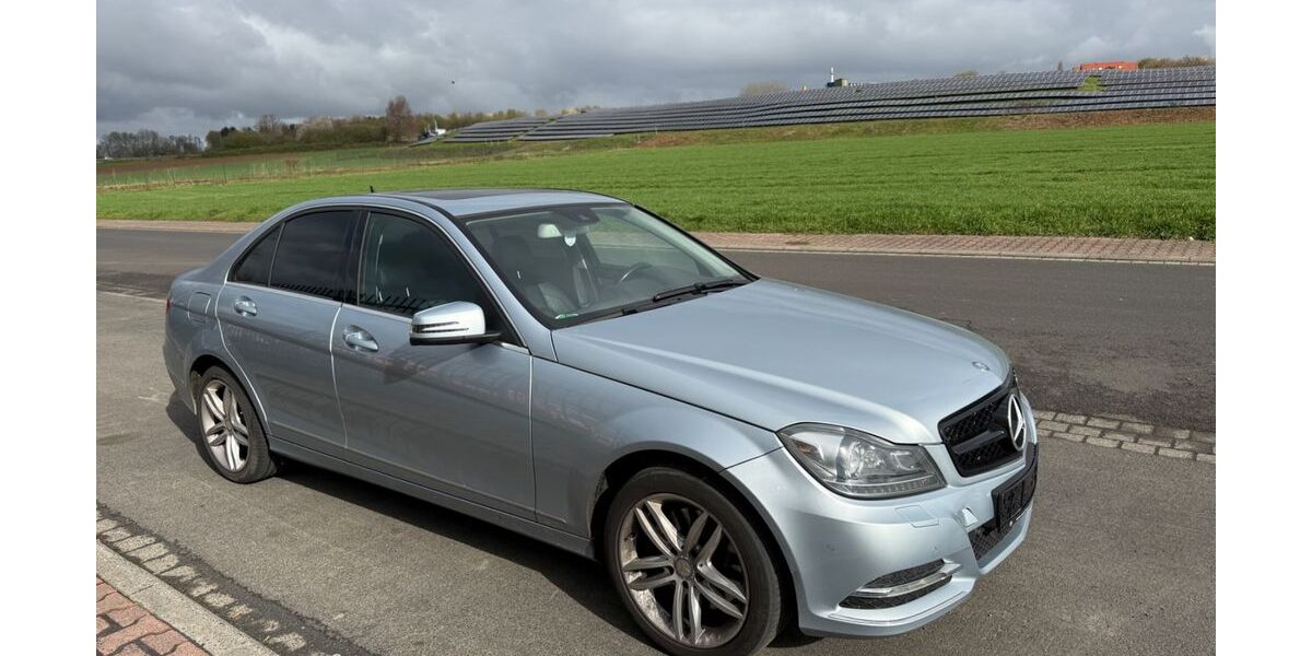 Mercedes-Benz C 350 180.700 km 13.500 &euro; Hanau 63452