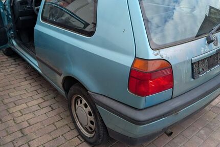 VW Golf 102.846 km 1.000 &euro; Obertshausen 63179