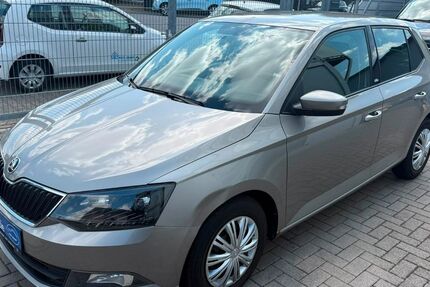 Skoda Fabia 98.600 km 6.900 &euro; Rödermark 63322