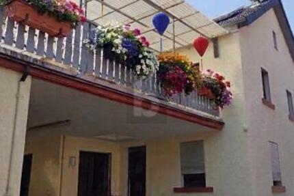 GEMÜTLICH, FAMILIENFREUNDLICH - DOPPELGARAGE - Haus Schöllkrippen | Angebot:27239627