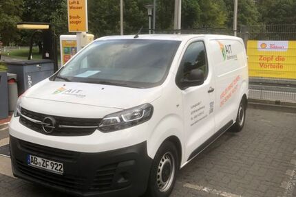 Opel Vivaro 79.000 km 15.600 &euro; Hösbach 63768