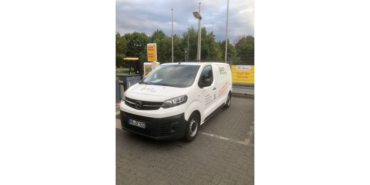 Opel Vivaro 79.000 km 15.600 &euro; Hösbach 63768