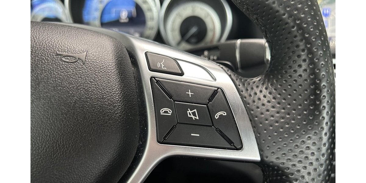 Mercedes-Benz E 220 d Coupe SPORTPAKET AMG-NAVI-MULTIKONTURSIT 64.869 km 24.389 &euro; Groß-Umstadt 64823