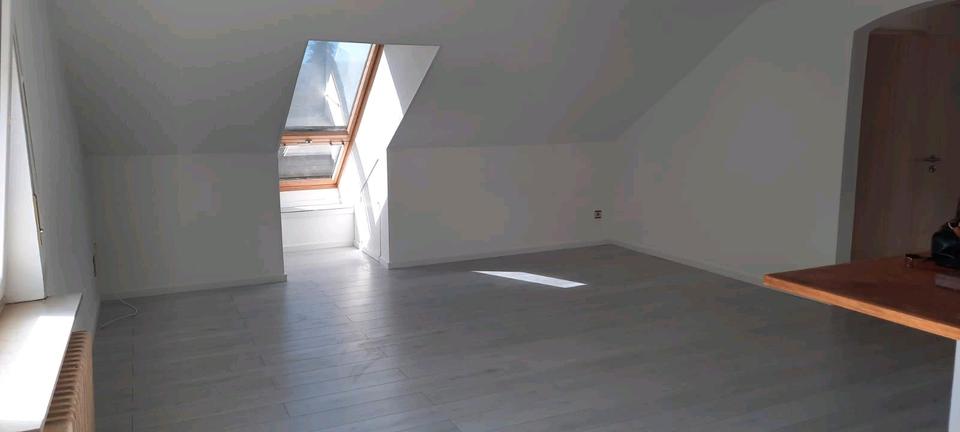 Dachgeschoßwohnung Klingenberg am Main - 3 Zimmer, 62 m&sup2;, 169.000&euro; | Angebot:25306522