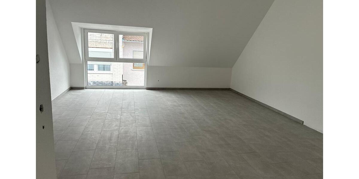 Dachgeschoßwohnung Erlensee - 3 Zimmer, 88 m&sup2;, 1.650&euro; | Angebot:26248546