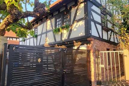 Haus Rodenbach - 6 Zimmer, 280 m&sup2;, 765.000&euro; | Angebot:26660963