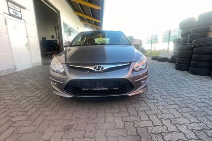 Hyundai i30 197.750 km 1.990 &euro; Hanau 63450
