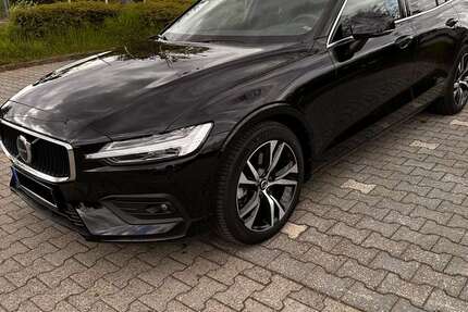 Volvo V60 7.000 km 32.500 &euro; Obertshausen, Stadt 63179