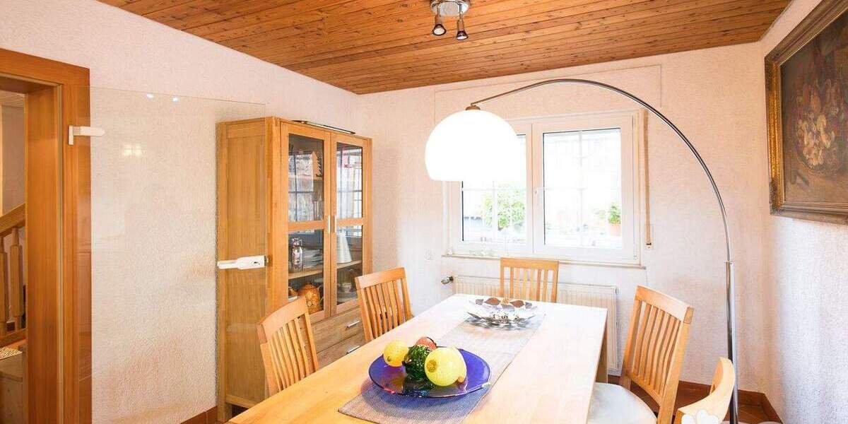 Mehrfamilienhaus, Wohnhaus Großheubach - 6 Zimmer, 215 m&sup2;, 560.000&euro; | Angebot:25777966