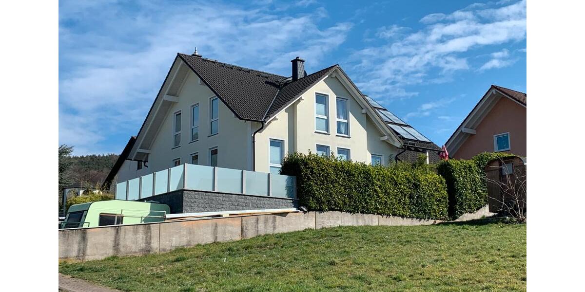Einfamilienhaus Bessenbach - 12 Zimmer, 230 m&sup2;, 749.000&euro; | Angebot:25457062