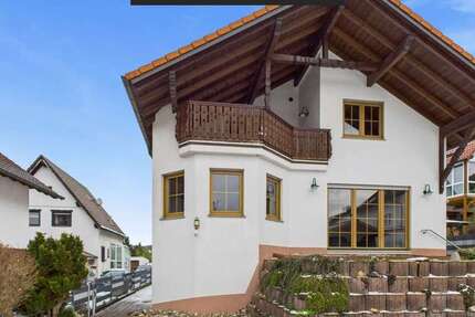 Haus Höchst im Odenwald - 7 Zimmer, 223 m&sup2;, 390.000&euro; | Angebot:25476004