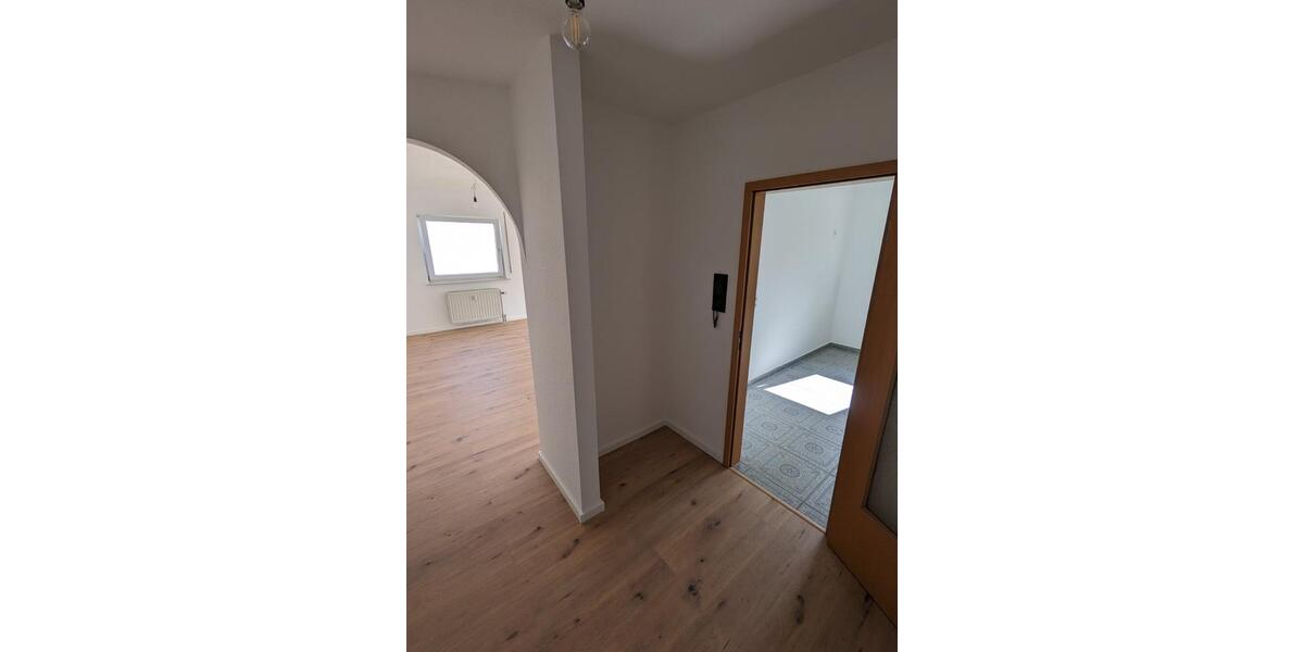 Erdgeschoßwohnung Hanau Kesselstadt - 3 Zimmer, 86 m&sup2;, 1.000&euro; | Angebot:25292063