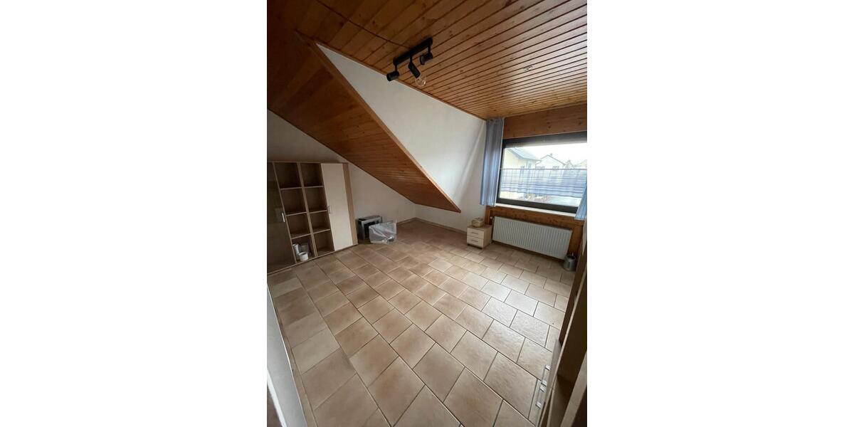 Dachgeschoßwohnung Mainhausen - 3.5 Zimmer, 106 m&sup2;, 1.120&euro; | Angebot:26311657