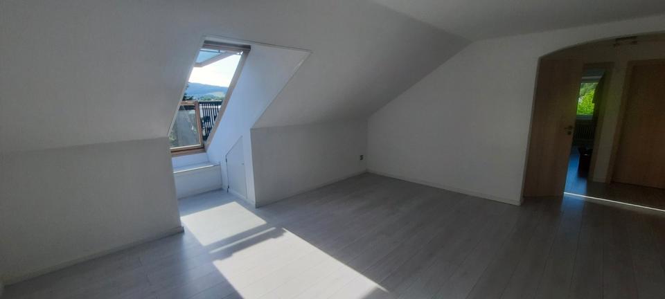 Dachgeschoßwohnung Klingenberg am Main - 3 Zimmer, 62 m&sup2;, 159.000&euro; | Angebot:26789105