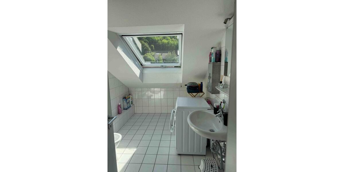Dachgeschoßwohnung Klingenberg am Main - 3 Zimmer, 75 m&sup2;, 600&euro; | Angebot:26381386