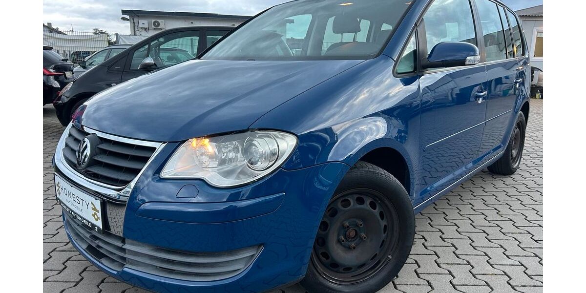 VW Touran 118.000 km 6.490 &euro; Babenhausen 64832