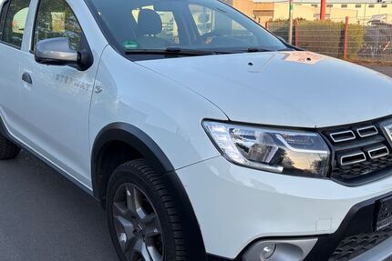 Dacia Sandero 15.661 km 8.900 &euro; Dietzenbach 63128