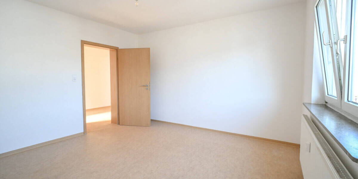 Etagenwohnung Schaafheim Mosbach - 4 Zimmer, 111 m&sup2;, 900&euro; | Angebot:26128578