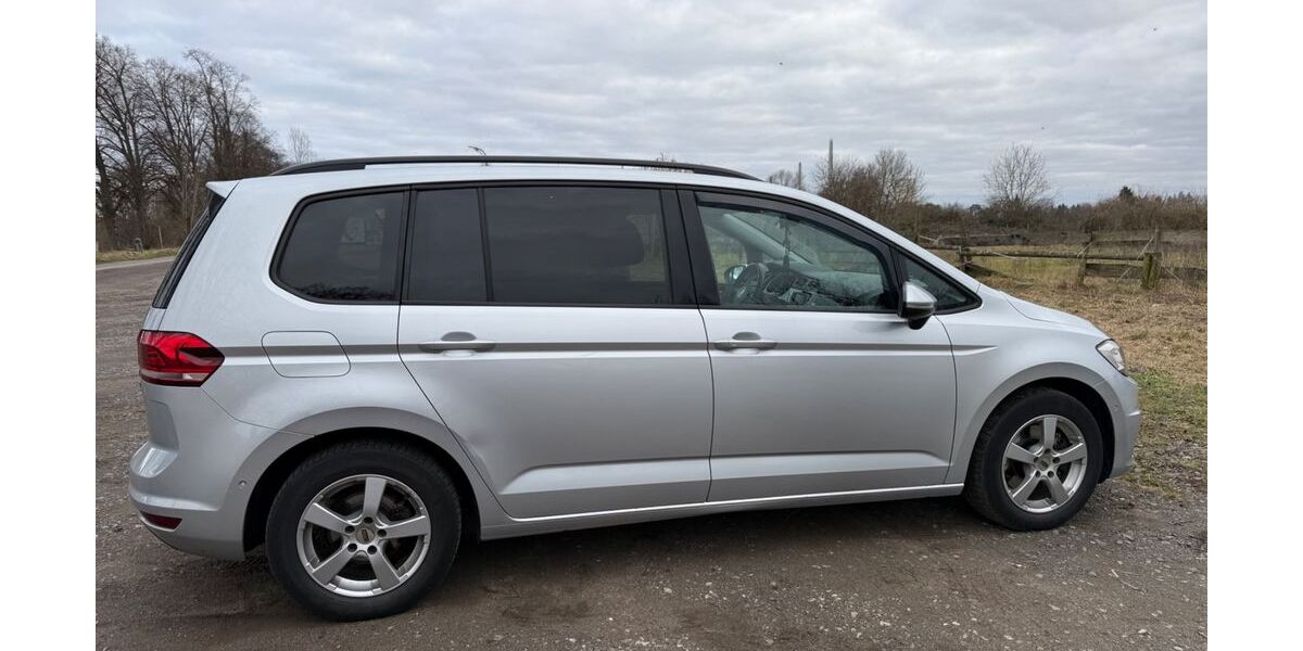 VW Touran 224.000 km 13.500 &euro; Hanau 63456