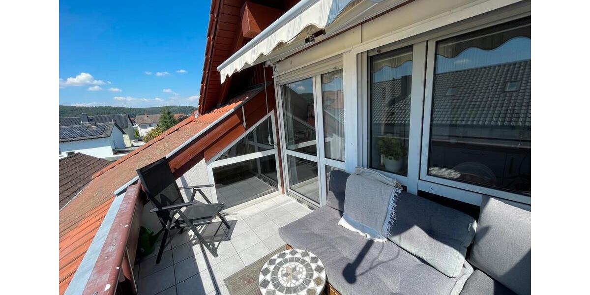 Dachgeschoßwohnung Großwallstadt - 4 Zimmer, 75 m&sup2;, 285.000&euro; | Angebot:27189798