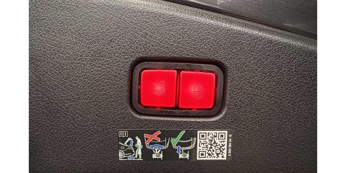 Mercedes-Benz CLE 300 4M Coupé AMG PREMIUM PLUS-STANDHEIZUNG 12.693 km 60.599 &euro; Groß-Umstadt 64823