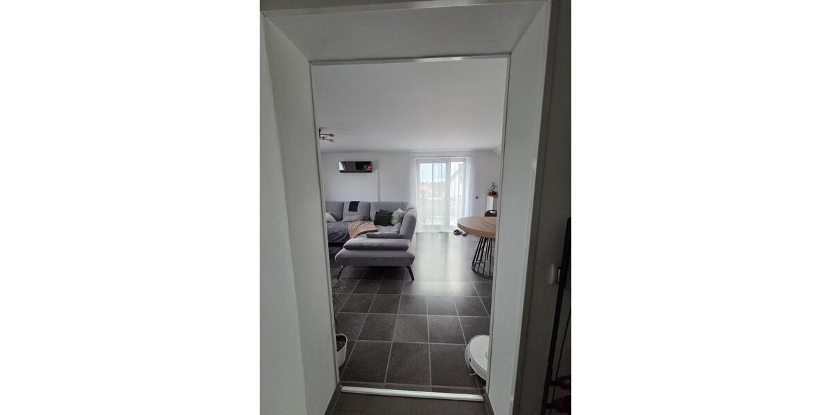 Dachgeschoßwohnung Großkrotzenburg - 3.5 Zimmer, 93 m&sup2;, 1.290&euro; | Angebot:26326787