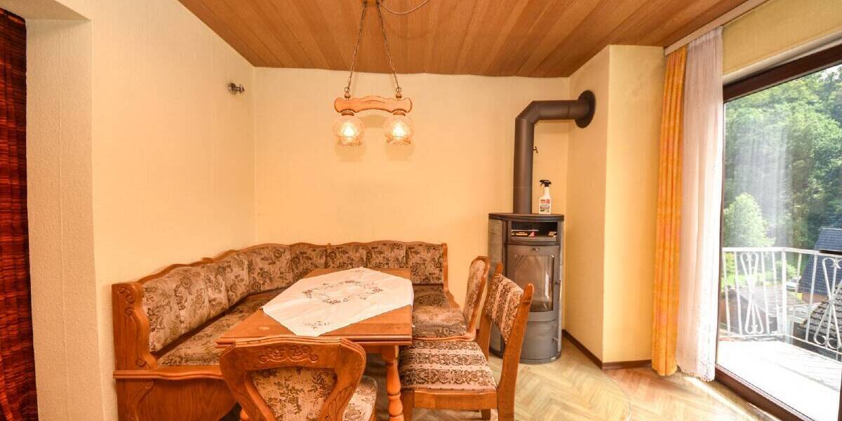 Einfamilienhaus Laufach Hain - 7 Zimmer, 120 m&sup2;, 345.000&euro; | Angebot:25693332