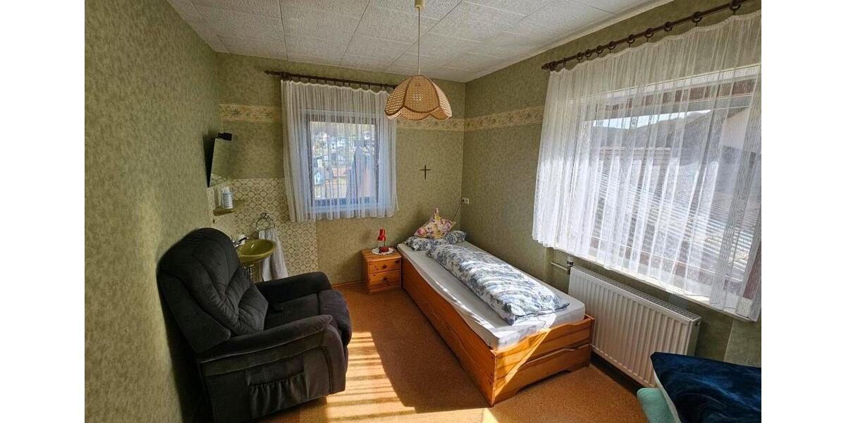 Einfamilienhaus Leidersbach - 9 Zimmer, 245 m&sup2;, 525.000&euro; | Angebot:26153287